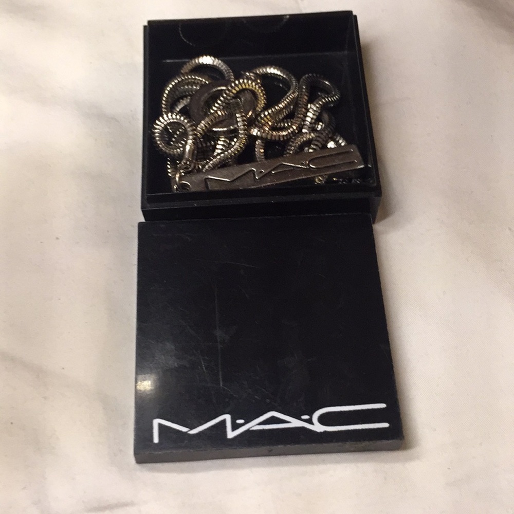 Mac Certification Neckless - Picture 3 of 3